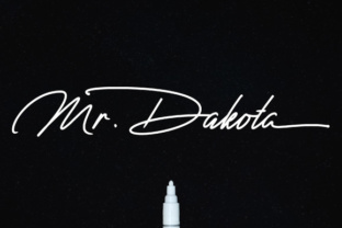 Mr. Dakota: A Modern Script Font for Editorial Warmth